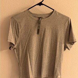 Vuori Feather Baby Tee Heather Gray Crew Neck Tee